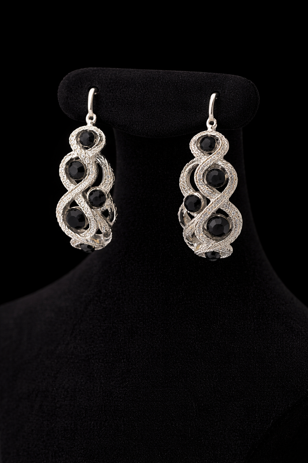 Infinity Noir Silver Earrings
